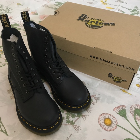 dr martens black virginia pascal Shop Clothing \u0026 Shoes Online